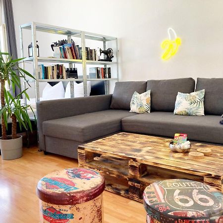 2 Zimmer Ferienwohnung In Zentraler Lage Inkl Wlan & Netflix Leipzig Eksteriør bilde
